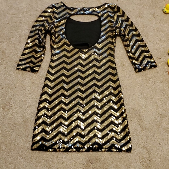 Black and gold holiday party dress - Picture 3 of 5